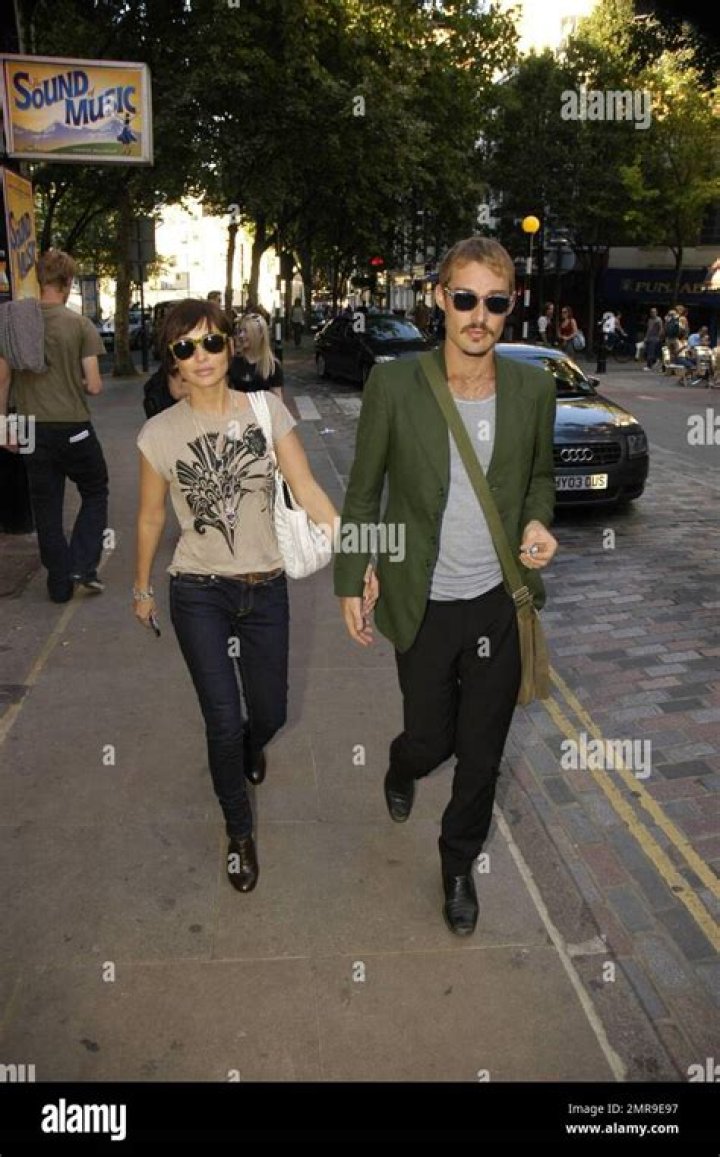 Natalie Imbruglia Ex-Husband: Who Is Daniel Johns?